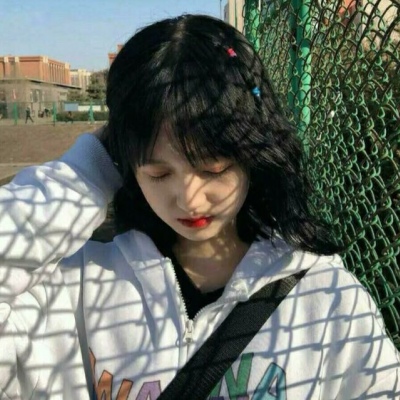 �ɰ�������Ů������ɭϵ΢��ͷ��