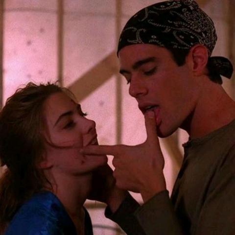 ŷ�����¸���ͷ��