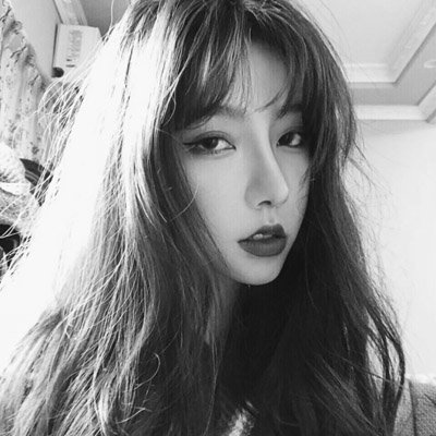 �ڰ��˸е�Ů��ͷ��--������Ϊ��