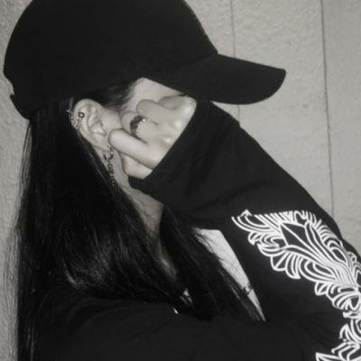 �ڰ��˸е�Ů��ͷ��--������Ϊ��