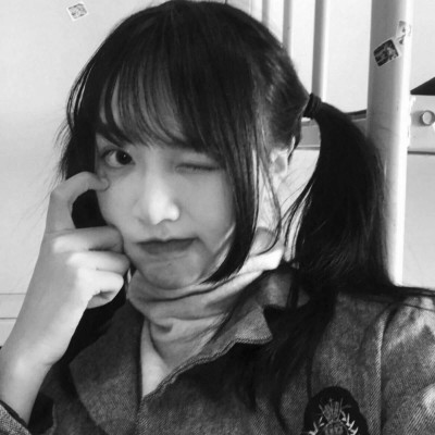 ���������ʵ�Ů���ڰ�ͷ�� ������ﲻȱ��