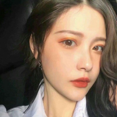 ����Ů��΢�ų���ͷ��