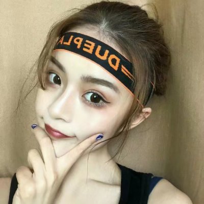 ����Ů��΢��ͷ��