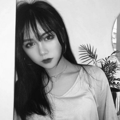 ���ڸ��Ժڰ�Ů��ͷ��--Ȱ��ס�Լ�����