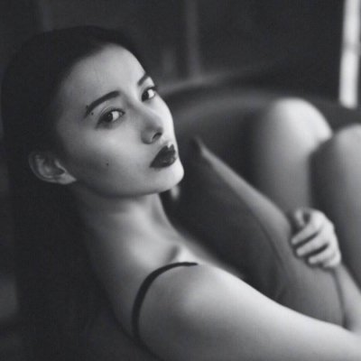 ���ڸ��Ժڰ�Ů��ͷ��--Ȱ��ס�Լ�����