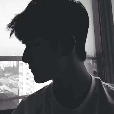 �ڰ���ͷ����Լ�����ܲ÷�