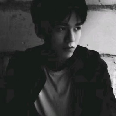 �ڰ���ͷ����Լ�����ܲ÷�