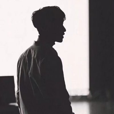 �ڰ���ͷ����Լ�����ܲ÷�