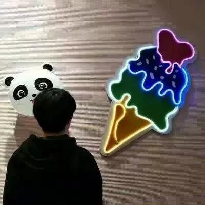 ��Լ����������ͷ��Ӱ����