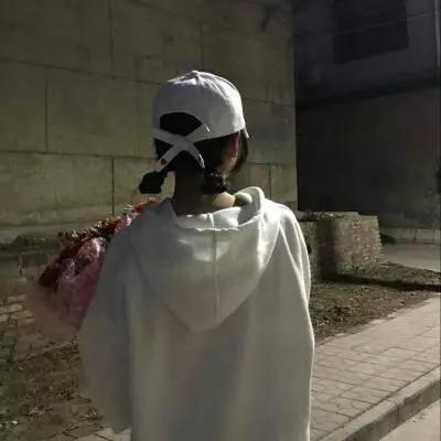 ��Լ����������ͷ��Ӱ����