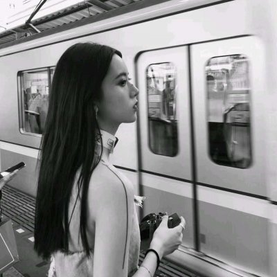 �ڰ�Ůͷ--����Զ�������˱�