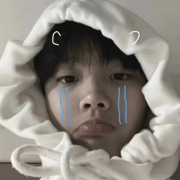 �ڰ�����˧��ʱ�г����΢��ͷ��