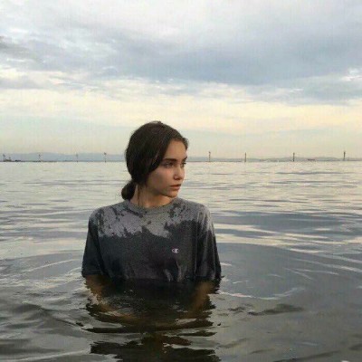 ���˵�ŷ����Ůͷ