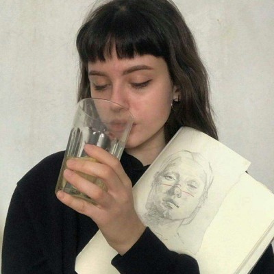 ���˵�ŷ����Ůͷ