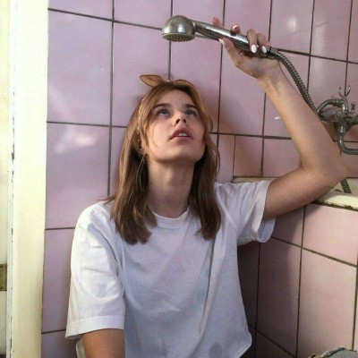 ���˵�ŷ����Ůͷ