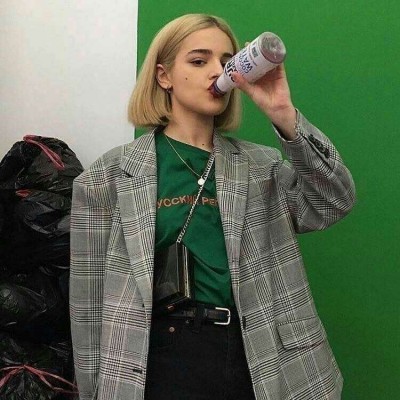 ���˵�ŷ����Ůͷ