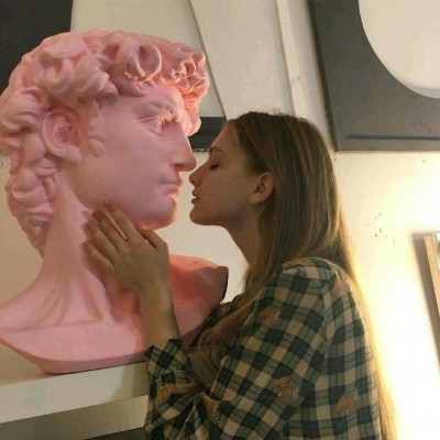 ���˵�ŷ����Ůͷ