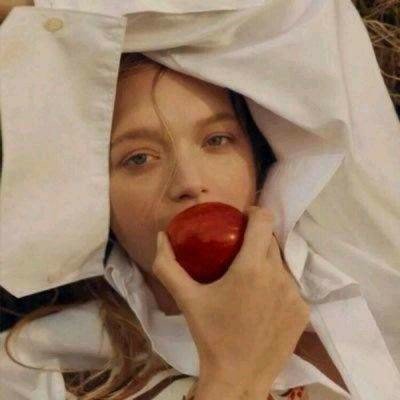 ���˵�ŷ����Ůͷ