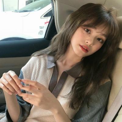 ��ܰ����ůŮ����΢��Ů��ͷ��