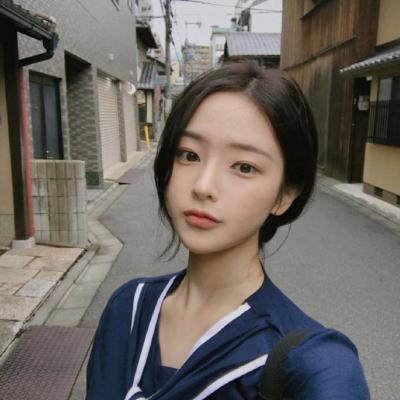 ��ܰ����ůŮ����΢��Ů��ͷ��