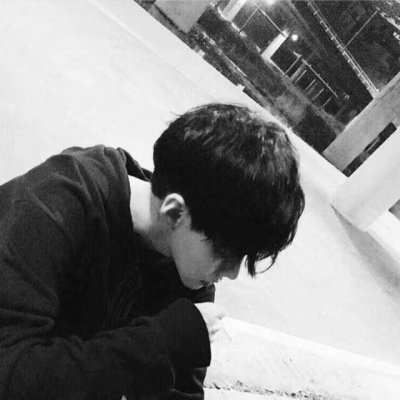 ���������ڰ��˸�ͷ�� ����ع�һ���˵�����