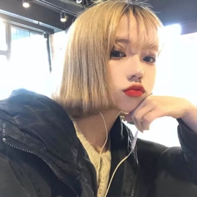 ������Ů������ɭϵ΢��ͷ��