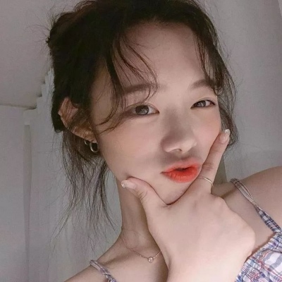 ������Ů������ɭϵ΢��ͷ��