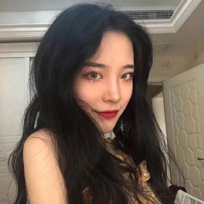 �ɰ���ů��С����Ů��΢��ͷ��