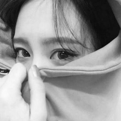 �ڰ�Ů������ͷ��