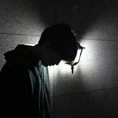 �ڰ�����ͷ��--������Ϊ