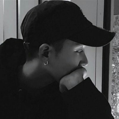 �ڰ�����ͷ��--������Ϊ