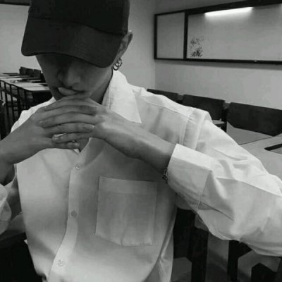 �ڰ�����ͷ��--������Ϊ