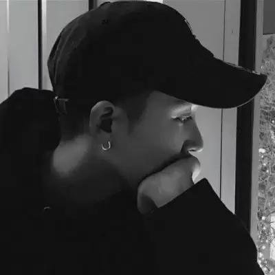 �ڰ�����ͷ��--������Ϊ