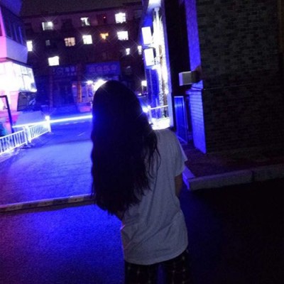 ���¿ɰ�ѧ������ͷ������һ�� �������ҵ���