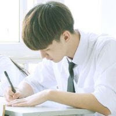 ���¿ɰ�ѧ������ͷ������һ�� �������ҵ���