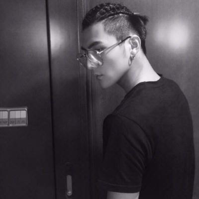 ˧����������ͷ��