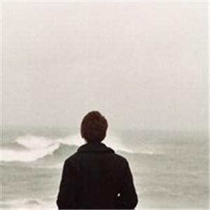 Ψ���˸��б�Ӱͷ�񱳶Ա�ӵ��