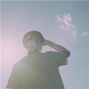 Ψ���˸��б�Ӱͷ�񱳶Ա�ӵ��