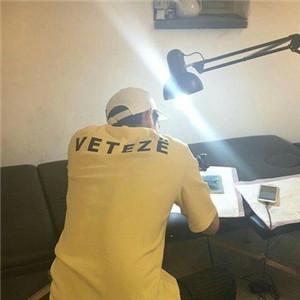 Ψ���˸��б�Ӱͷ�񱳶Ա�ӵ��