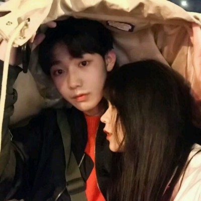 �ÿ����д�Ƭ�о�����Ů����ͷ��