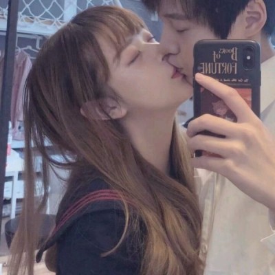 �ÿ����д�Ƭ�о�����Ů����ͷ��