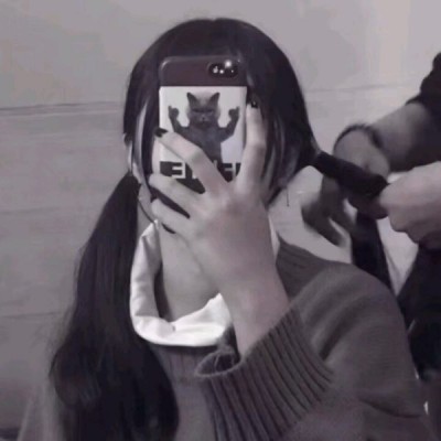 �ÿ����д�Ƭ�о�����Ů����ͷ��