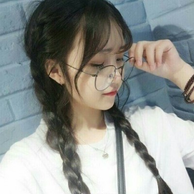 �ɰ����۾�Ů��ͷ��