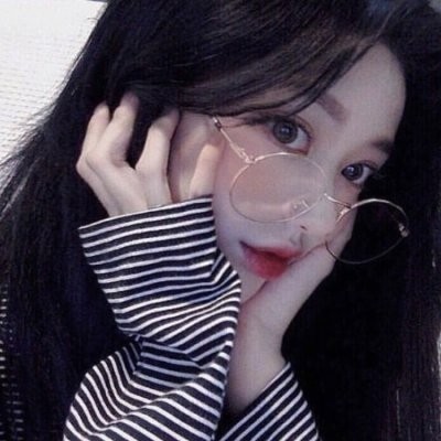 �ɰ����۾�Ů��ͷ��