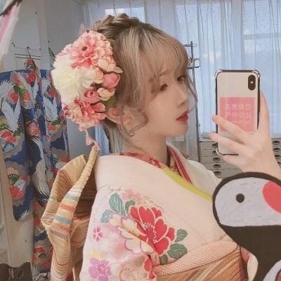 �̷��ɰ�ͷ�񣬶̷�Ů��Ҳ�����ԸкͿɰ�