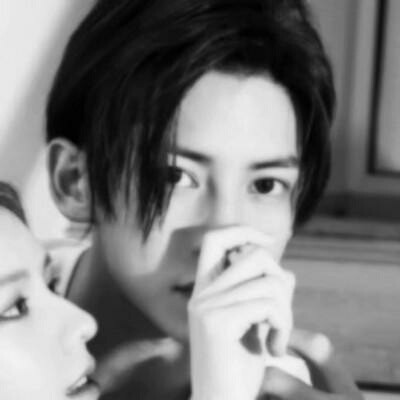 �ɰ�����˫��ͷ��