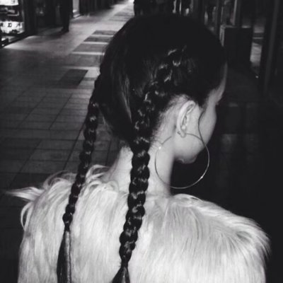 ���ݿո�ĺڰ�Ů��ͷ��--���۵İ�