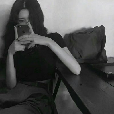 ���ݿո�ĺڰ�Ů��ͷ��--���۵İ�