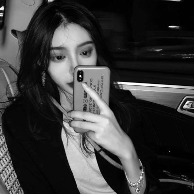 ���ݿո�ĺڰ�Ů��ͷ��--���۵İ�