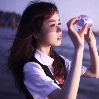 ���ʵ�С���¹���ͷ��